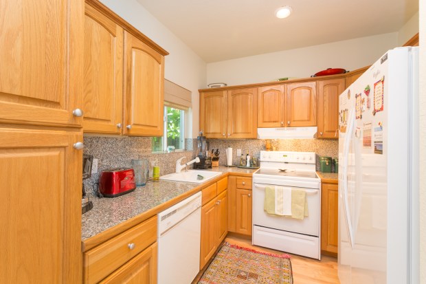3072_bird_ave_1_MLS_2067662_HID970964_ROOMkitchen