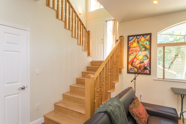 3072_bird_ave_1_MLS_2067662_HID970964_ROOMstairwell