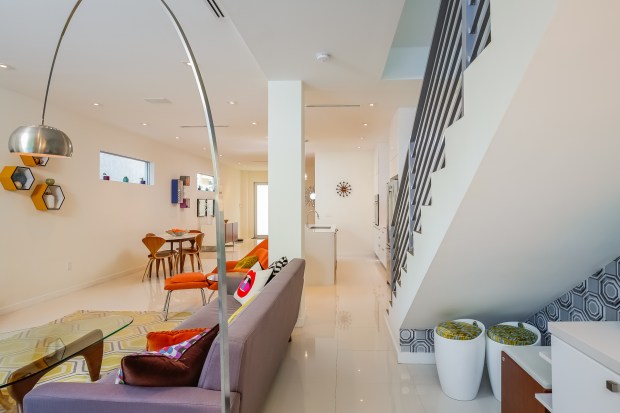 010-Living_Room-5037883-medium